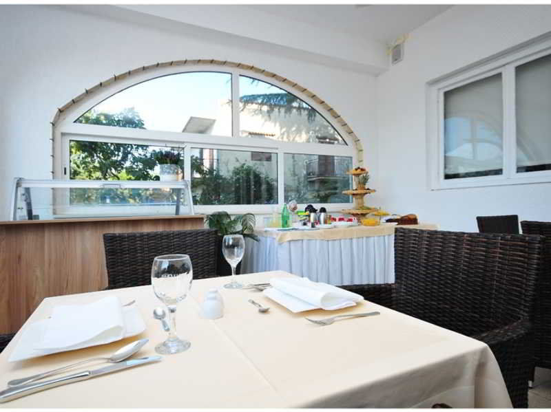 Rooms & Restaurant Matanovi Dvori Сукошан Экстерьер фото